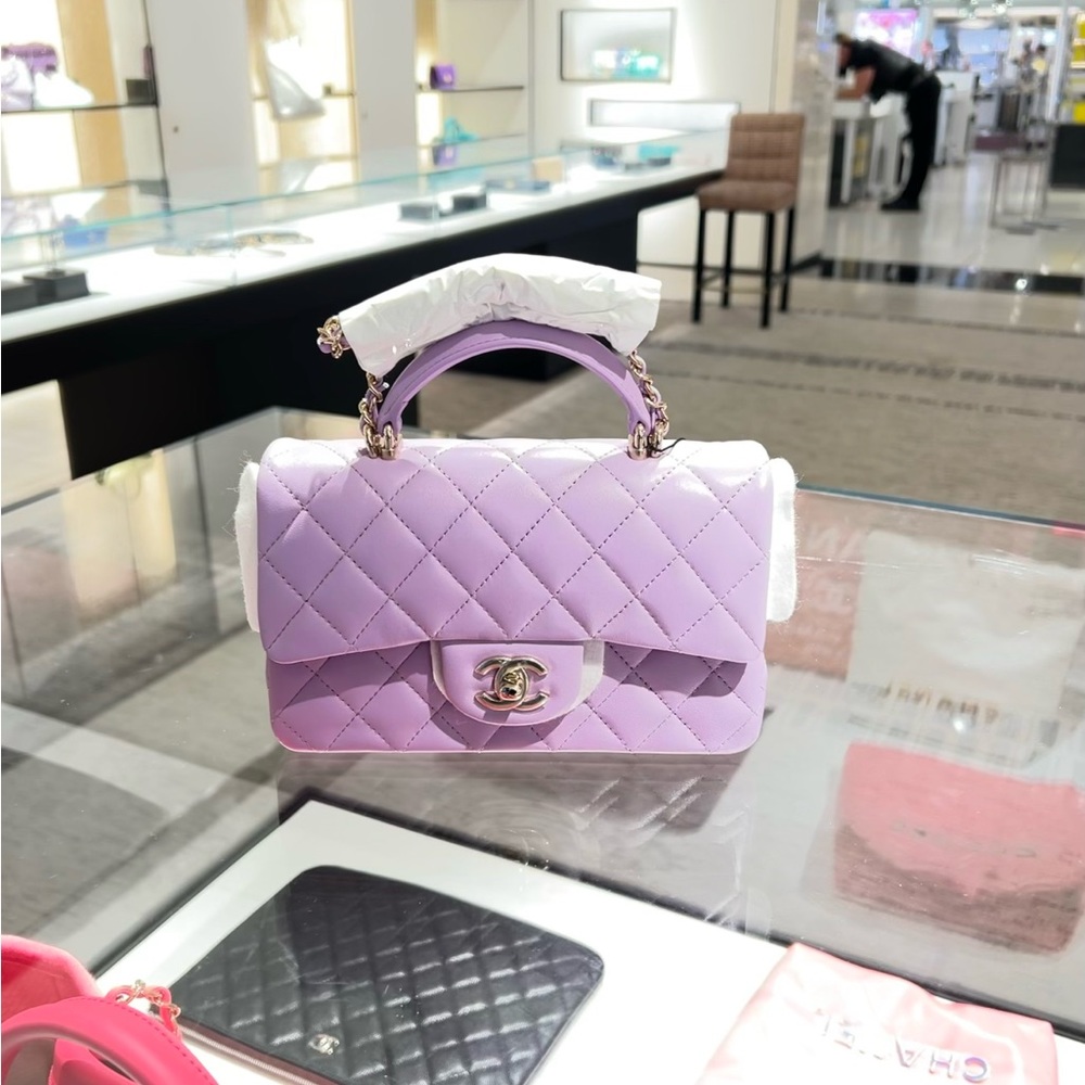 Chanel 24p lilac light purple top Handel mini